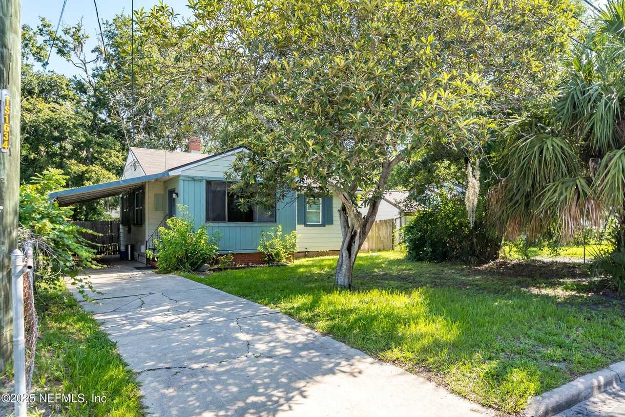 3411 Stanley St - Photo 2 of 17