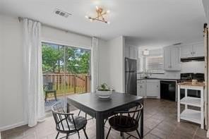 4733 Calmont Ave - Photo 4 of 15