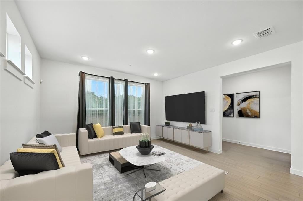 1769 Montgomery Dr - Photo 4 of 19