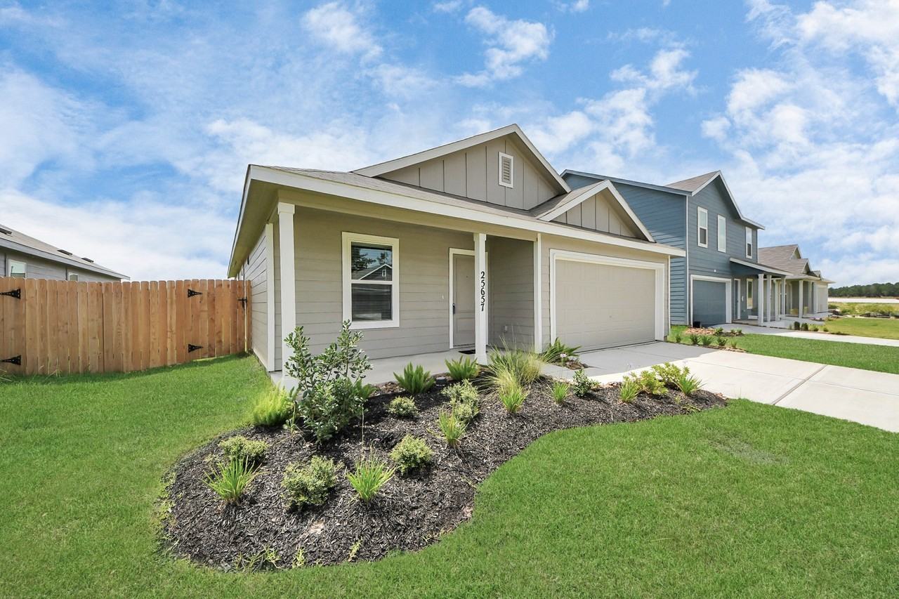 25657 Rose Creek Dr - Photo 4 of 39