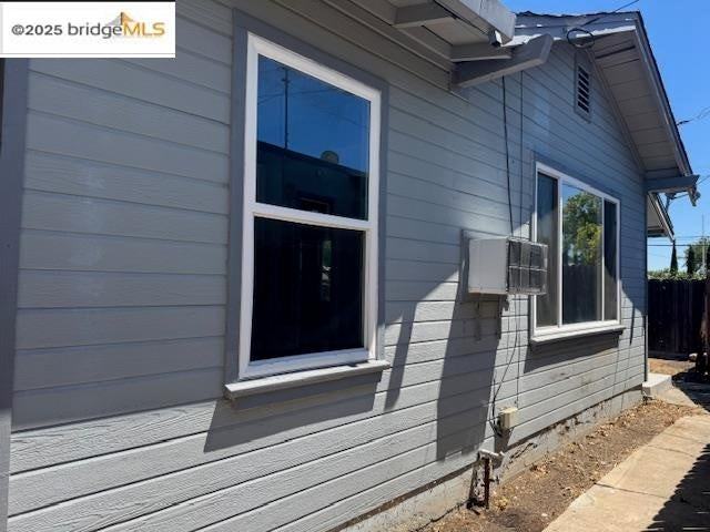 506 W 15th St - Photo 2 of 14