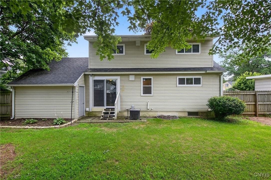 111 Patricia Ln - Photo 5 of 38