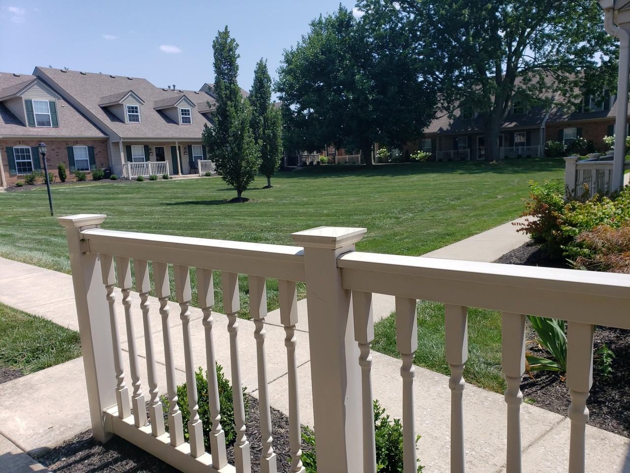 2972 Glenloch Circle - Photo 3 of 33