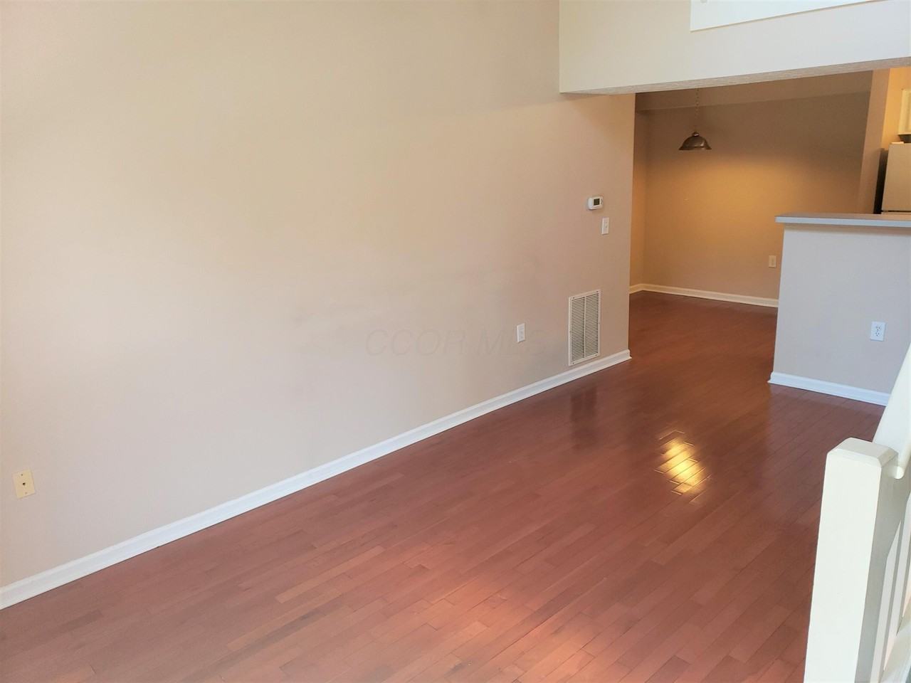 2972 Glenloch Circle - Photo 4 of 33