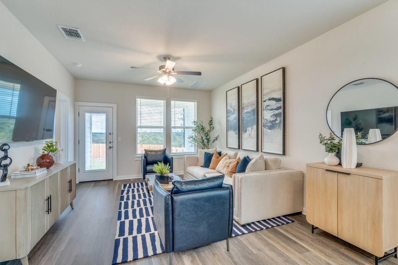 2121 Fairway Rd #2200DD - Photo 5 of 8