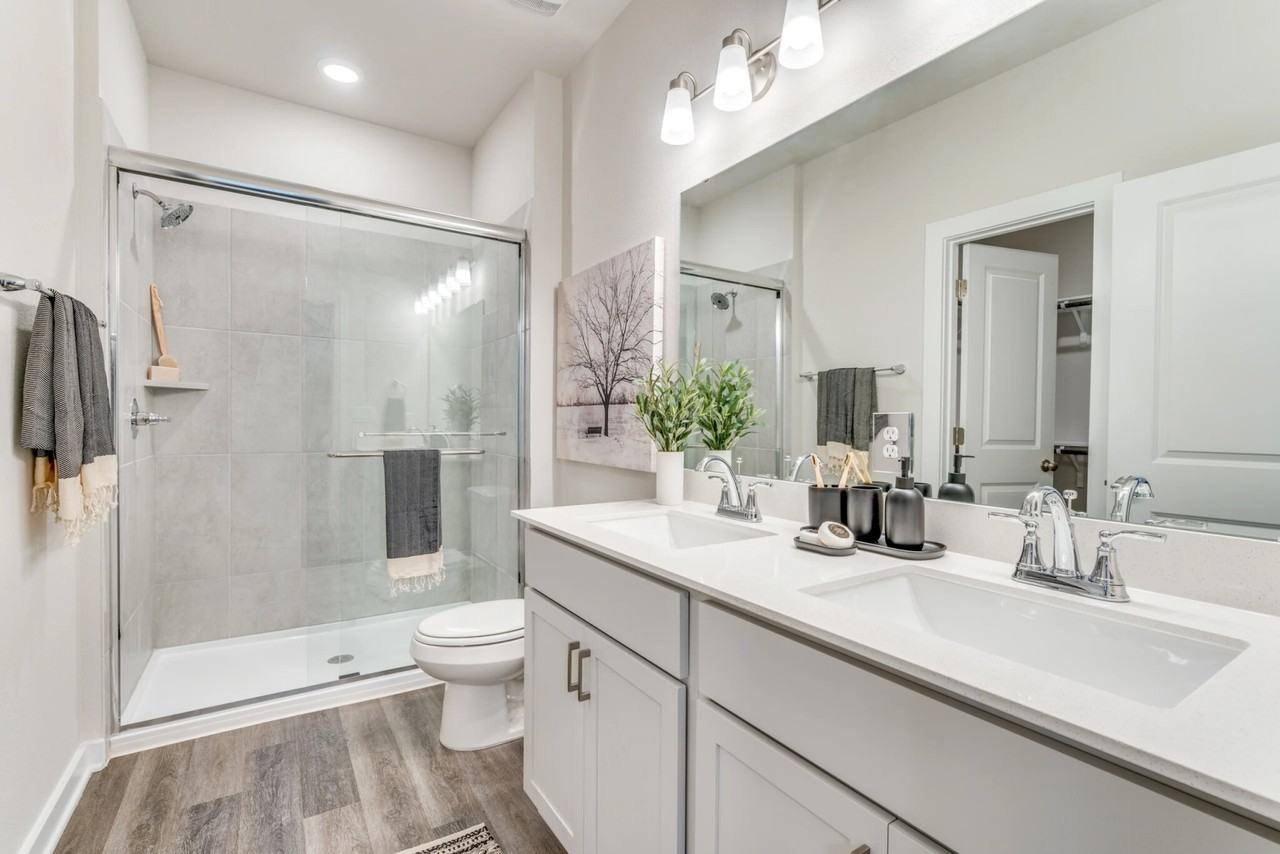 2121 Fairway Rd #2200DD - Photo 7 of 8