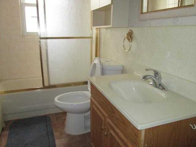 555 Lucille Ave - Photo 2 of 6