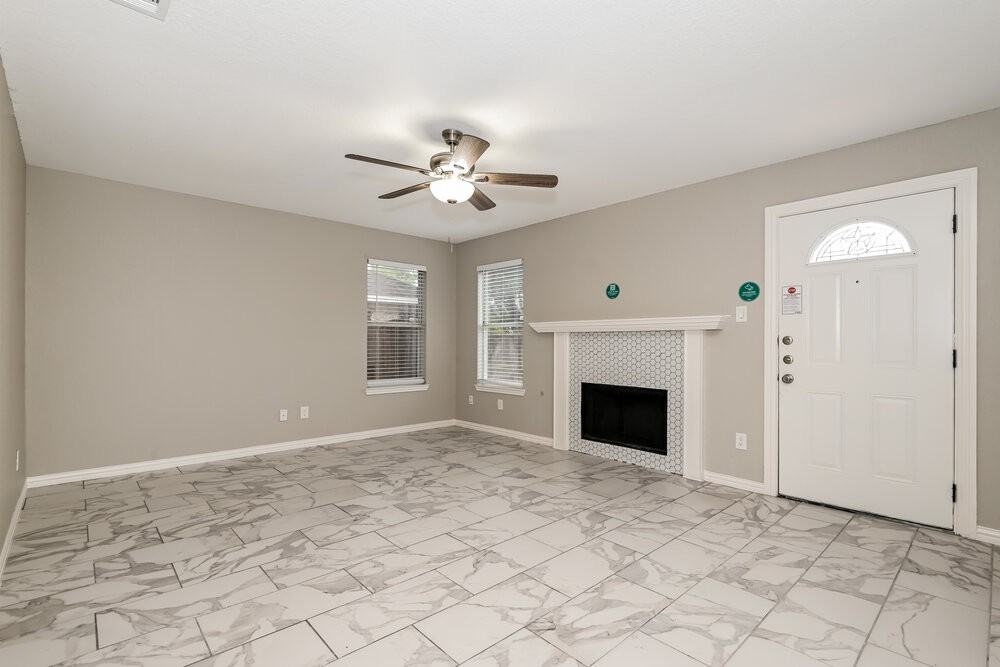 1506 Rancho Dr - Photo 4 of 17