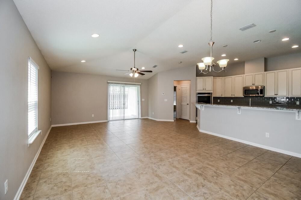 76802 Timbercreek Blvd - Photo 5 of 16