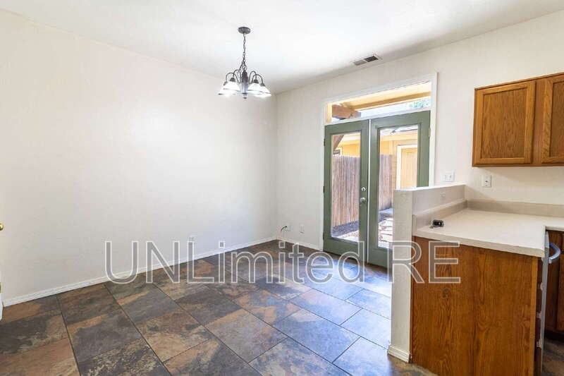 1324 E Chubs Way - Photo 7 of 25