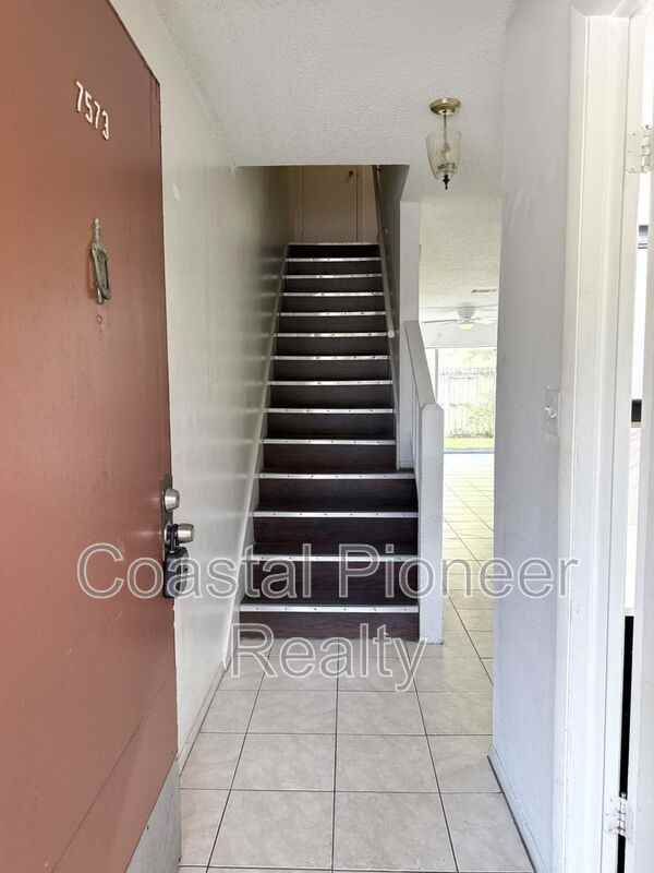 7573 Abonado Rd - Photo 4 of 28