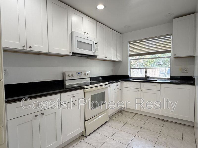 7573 Abonado Rd - Photo 5 of 28