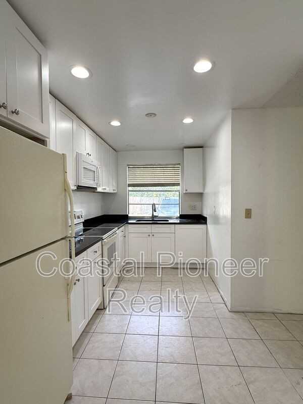 7573 Abonado Rd - Photo 7 of 28