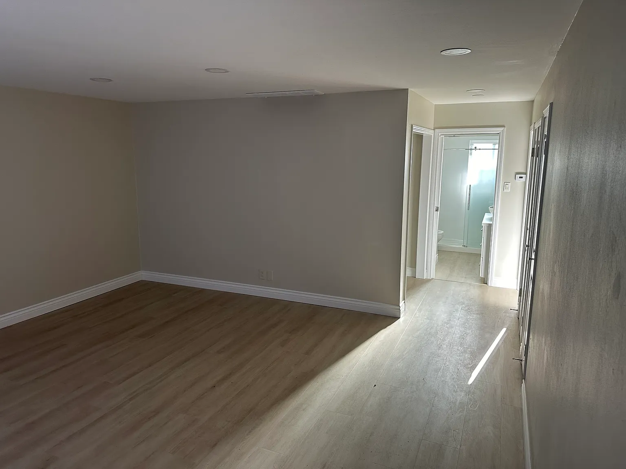 3277 Alma St #20 - Photo 3 of 10