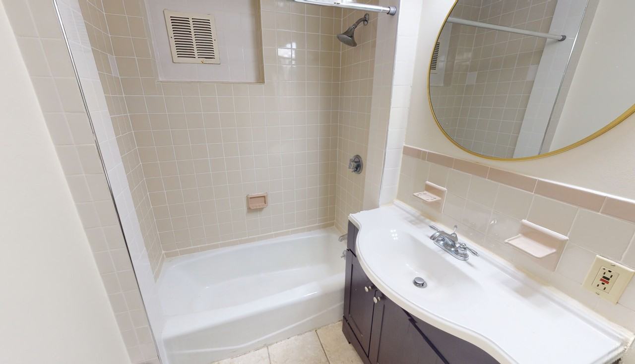 Beacon St #1 - Photo 2 of 9