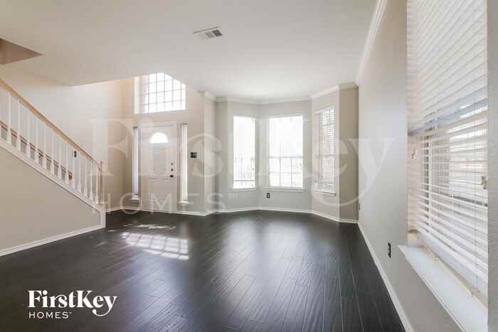 6605 Sandgate Dr - Photo 3 of 15