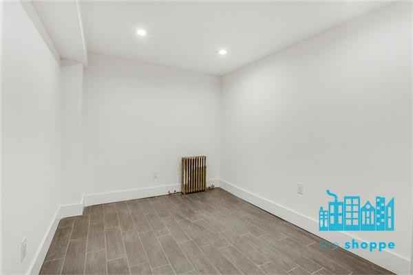 1115 Willoughby Street #1L - Photo 3 of 11