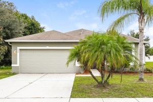 featured image of 220 Daigledog St