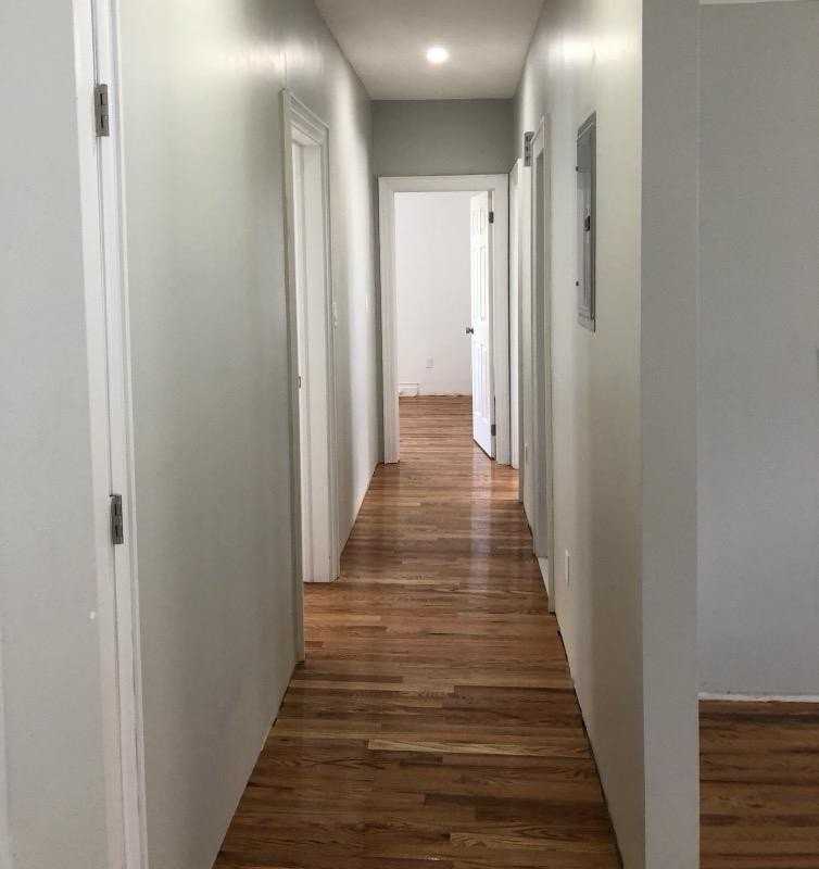 511 Laurelton Blvd - Photo 3 of 15