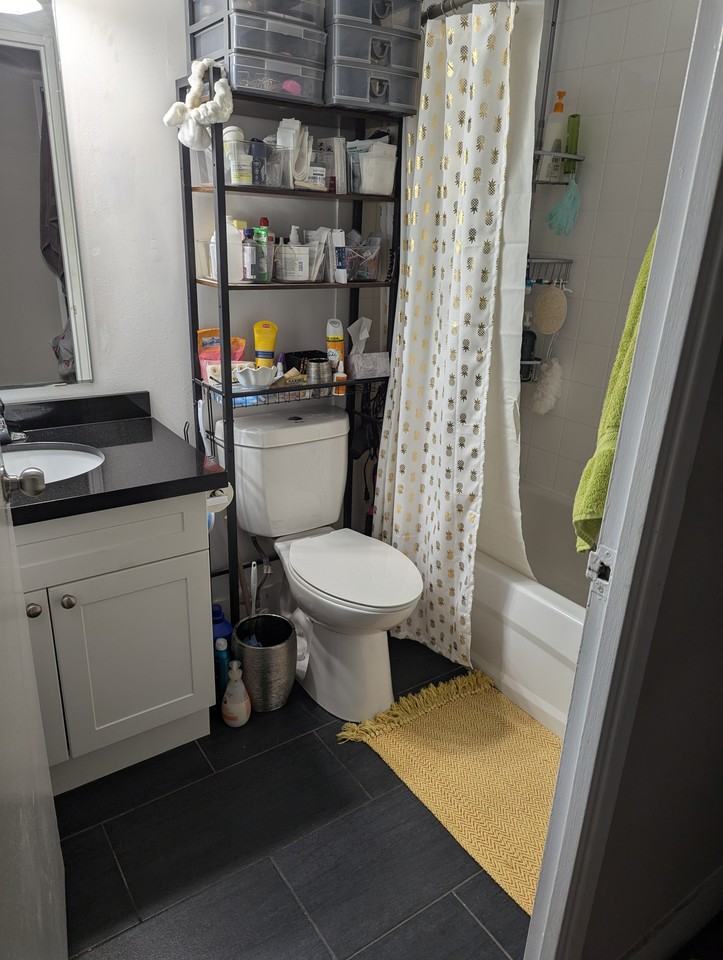 205 Oxford Street East - Photo 2 of 8