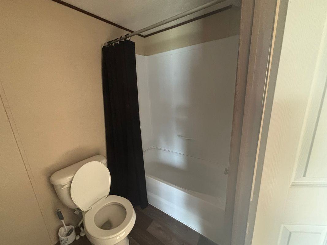 117 County Road 1222 - Photo 2 of 9