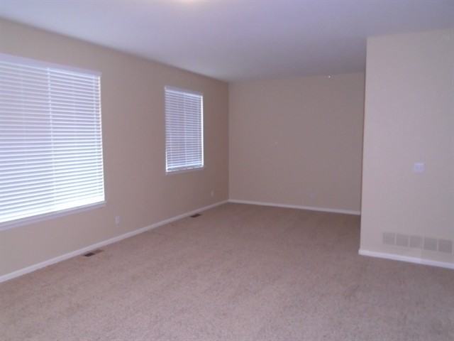 5854 Raleigh Cir - Photo 3 of 13