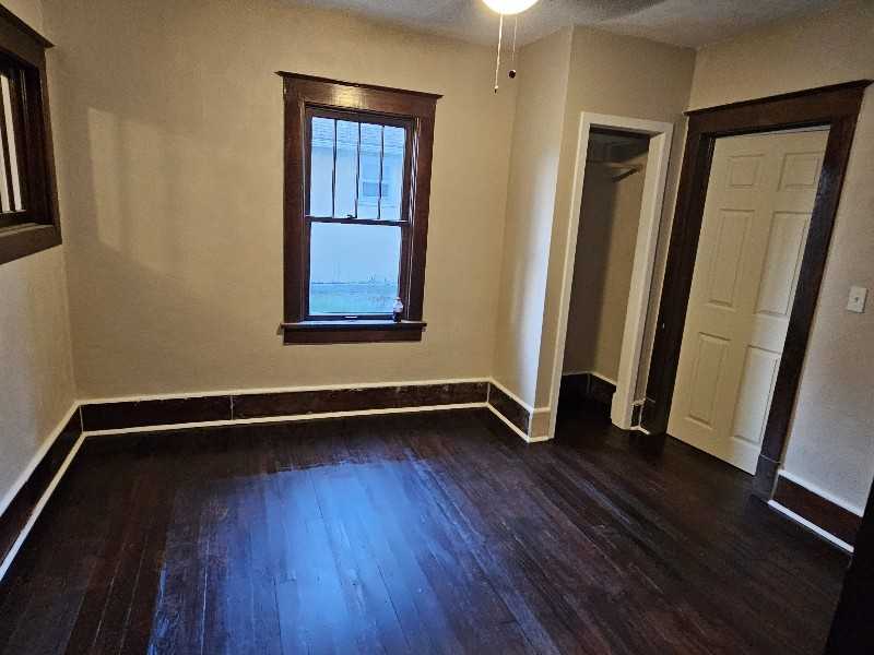 1226 Van Buren St - Photo 6 of 13