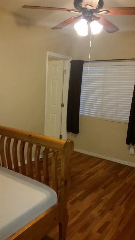 11820 Rose Hedge Dr - Photo 3 of 6