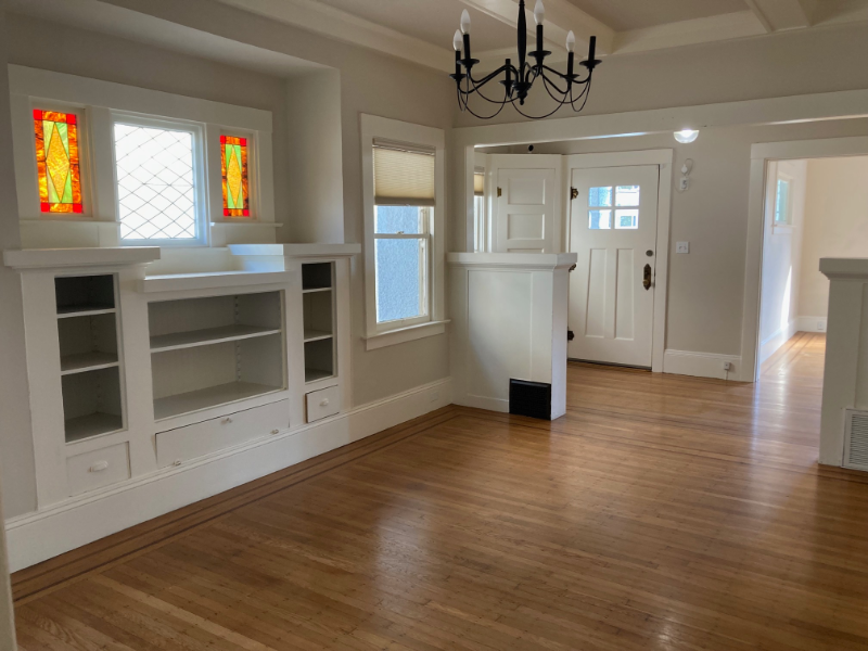 305 Hanover Ave - Photo 3 of 18