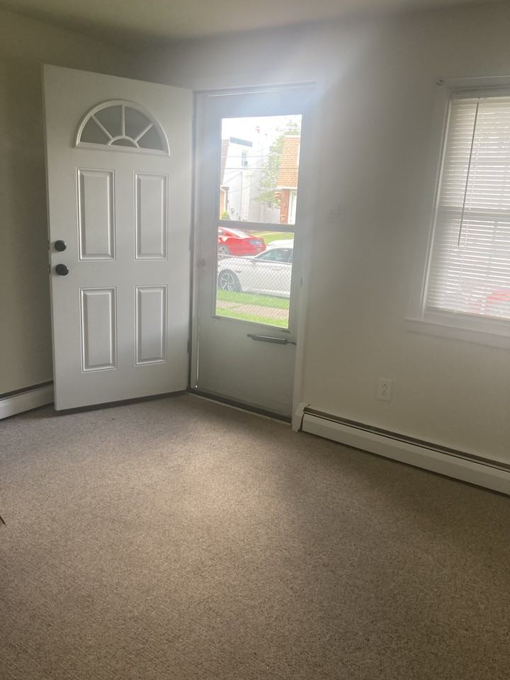 631 Point St #A - Photo 2 of 11