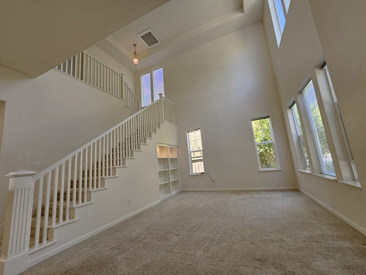 397 Raven Way #NA - Photo 5 of 34