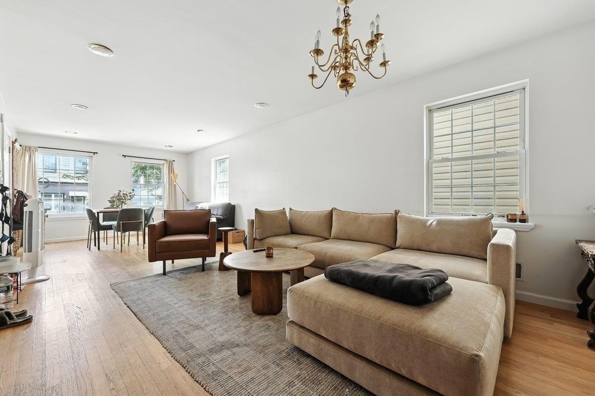 207 New York Ave #1 - Photo 2 of 21