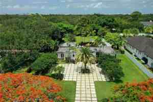 featured image of 6645 Sw 73rd Ct