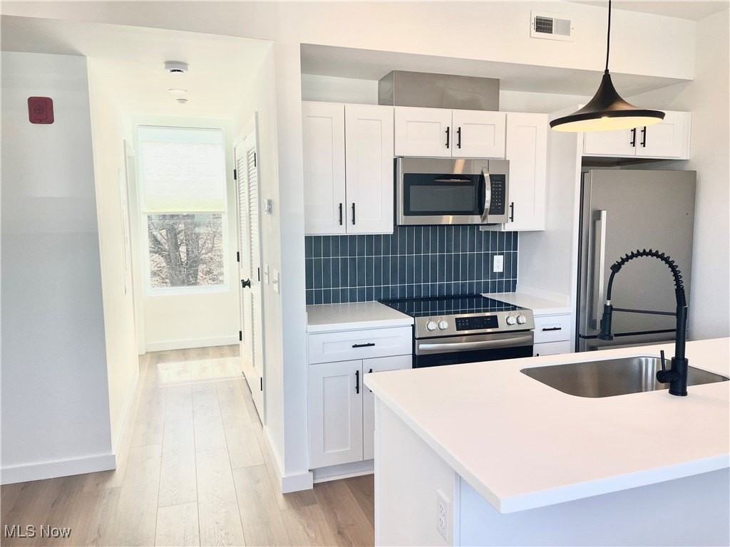 2017 W 44th St Apt 9 #9 - Photo 6 of 15