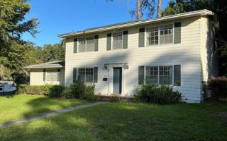 featured image of 573 Se Evergreen Dr