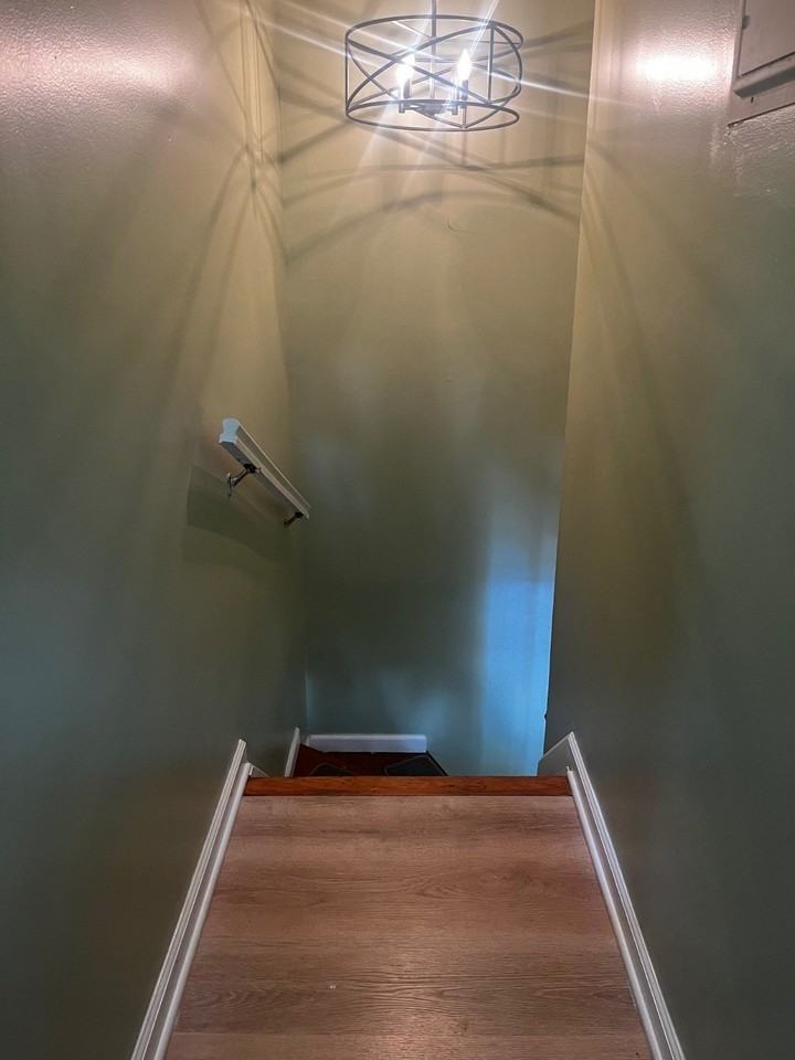 21 Eugene St - Photo 6 of 10