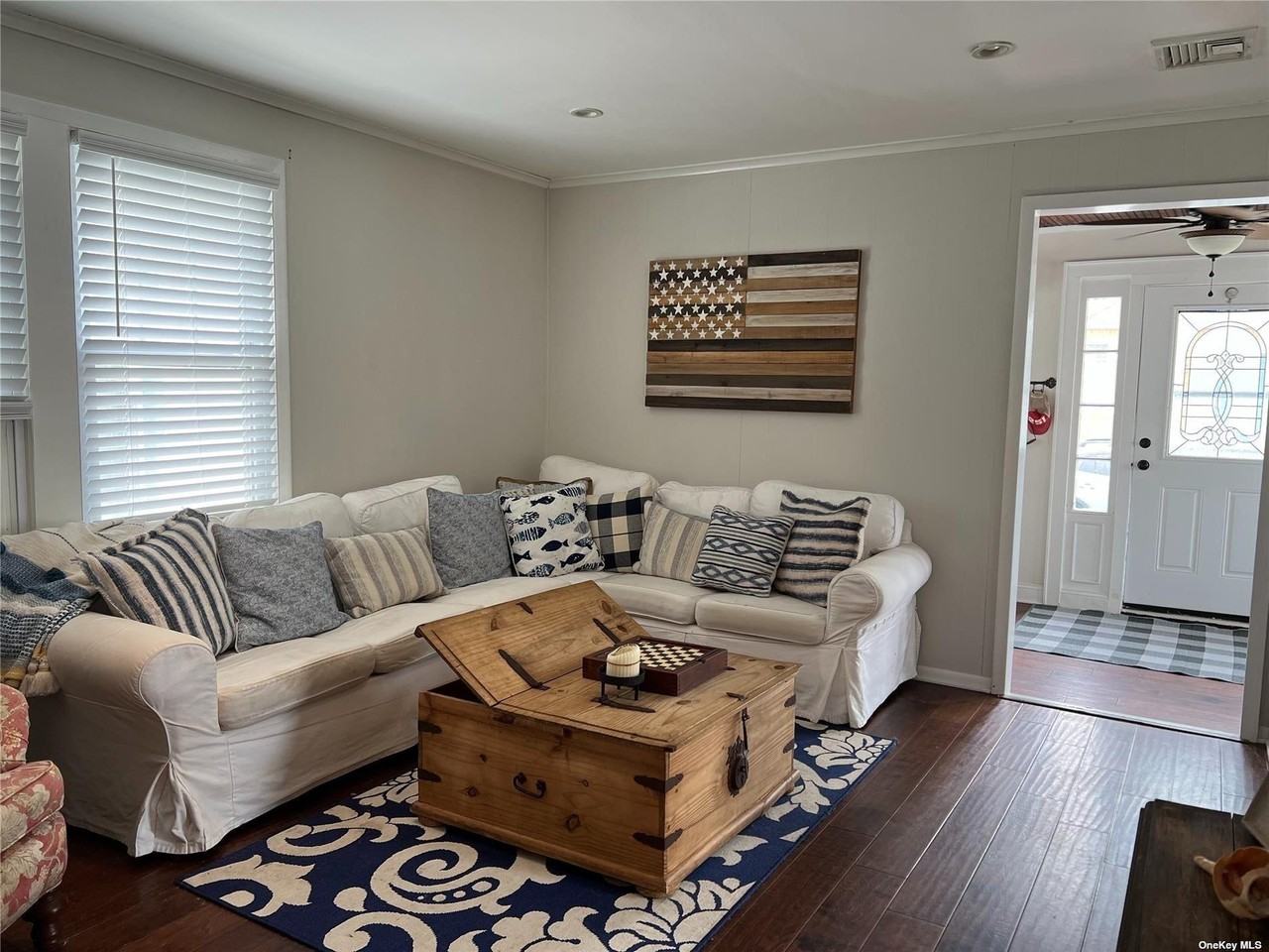 29 Wisconsin St - Photo 5 of 12