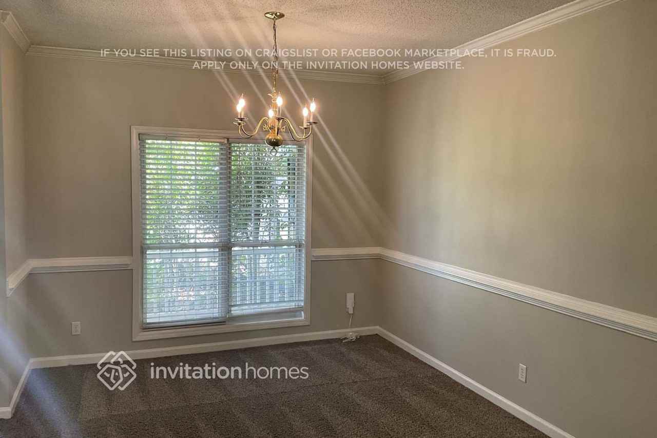 63 Hillcrest Court - Photo 3 of 12