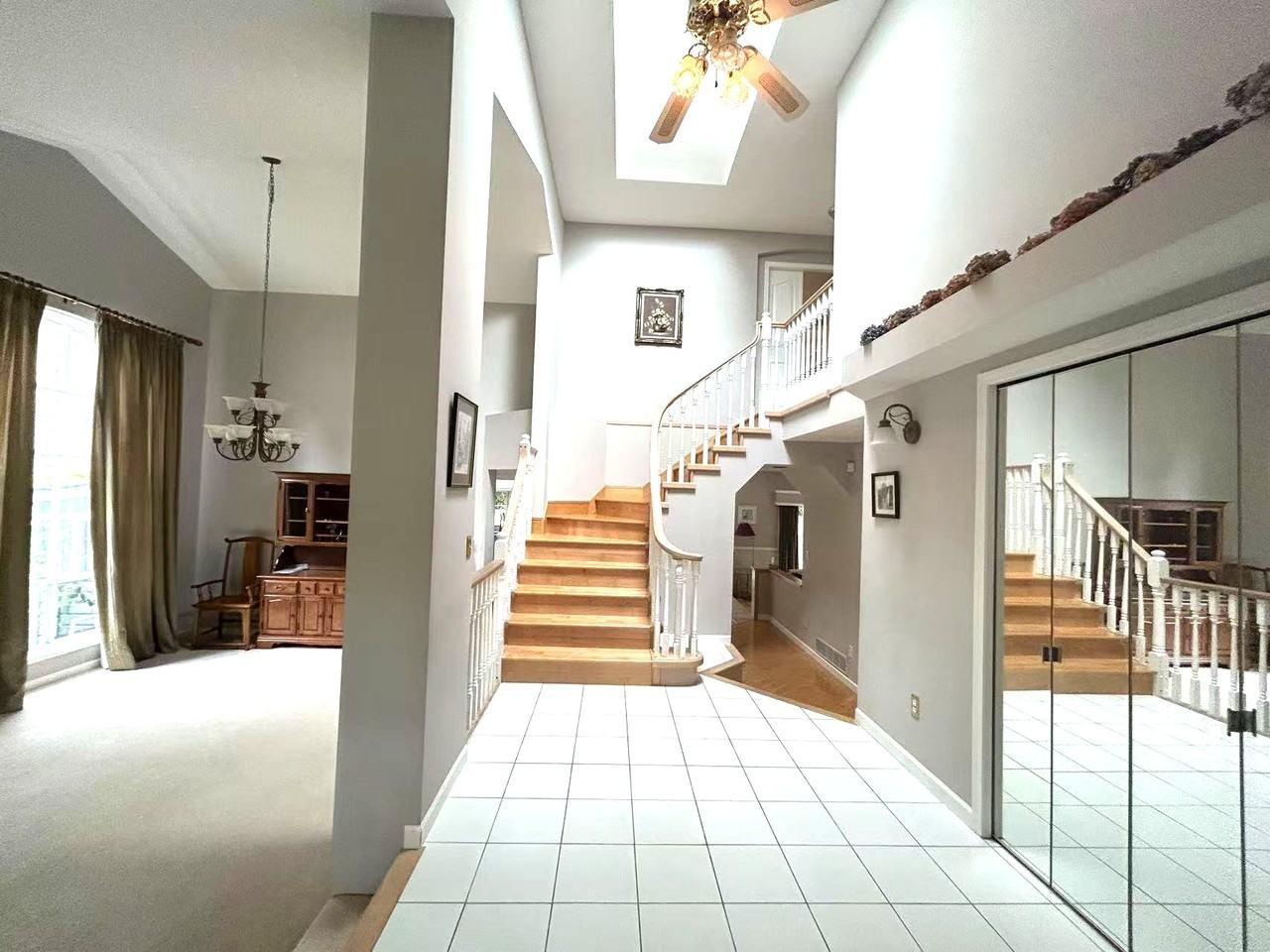 14911 22 Avenue - Photo 3 of 13