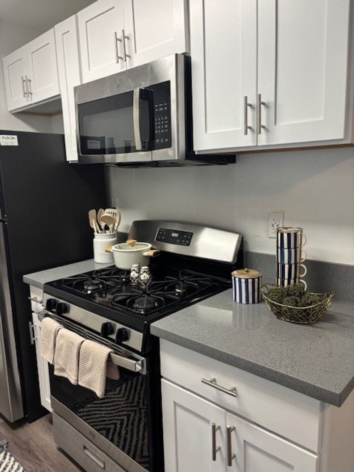 Beach West - Photo 4 of 19