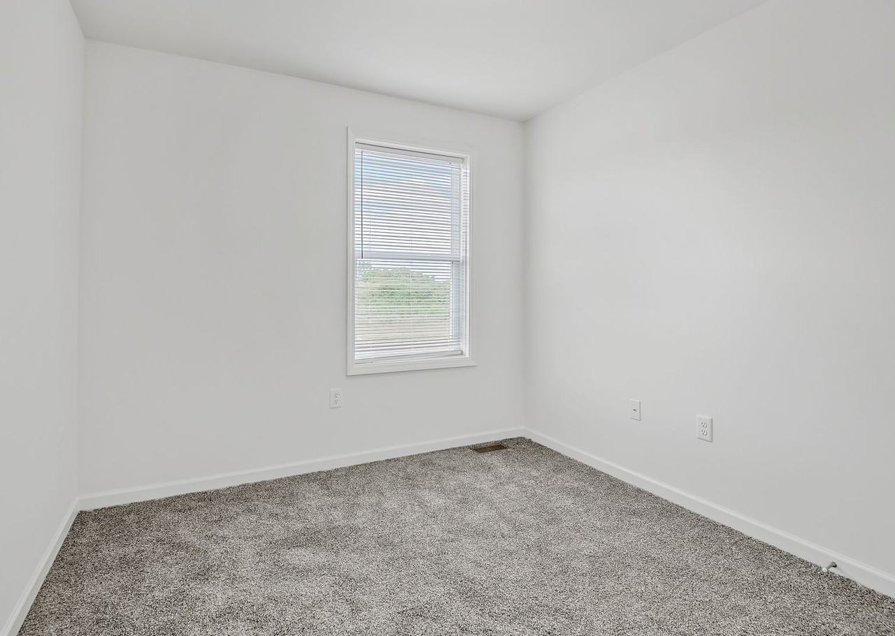 367 Sruthi Dr - Photo 7 of 11