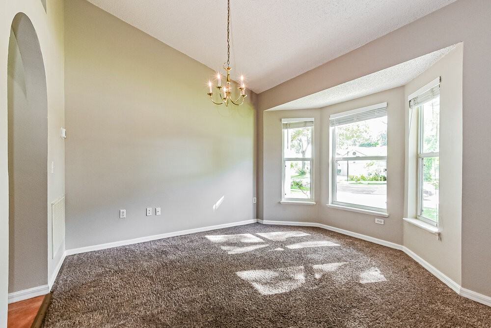 1324 Montheath Cir - Photo 4 of 16
