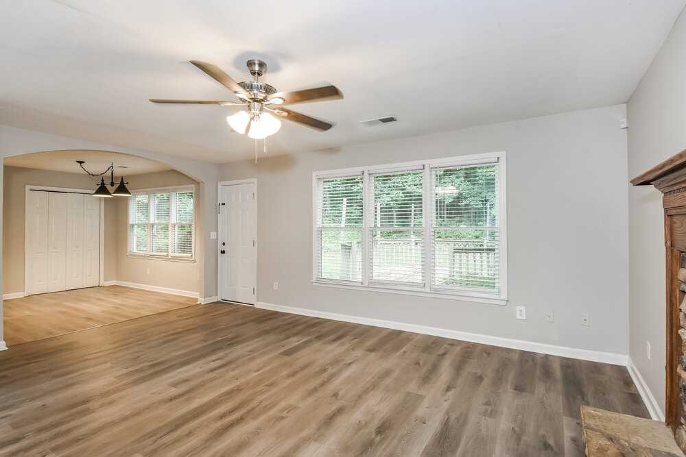 38 Wesley Dr - Photo 5 of 17