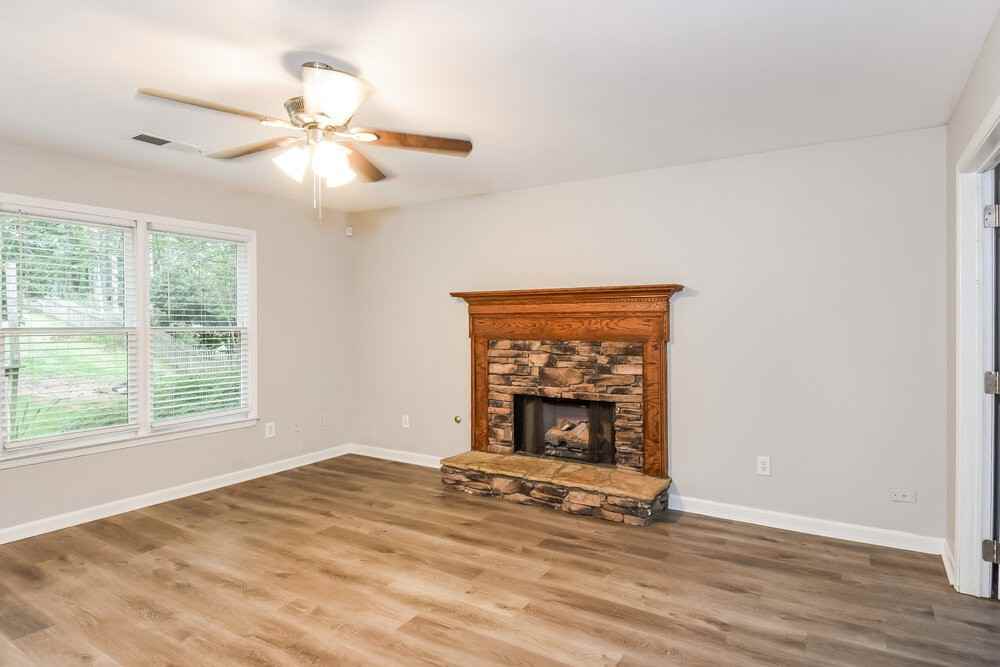 38 Wesley Dr - Photo 6 of 17