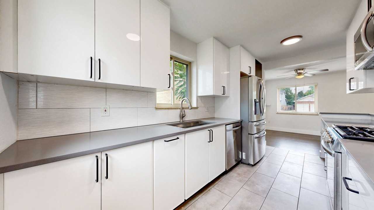 3536 Dahlia St - Photo 7 of 42