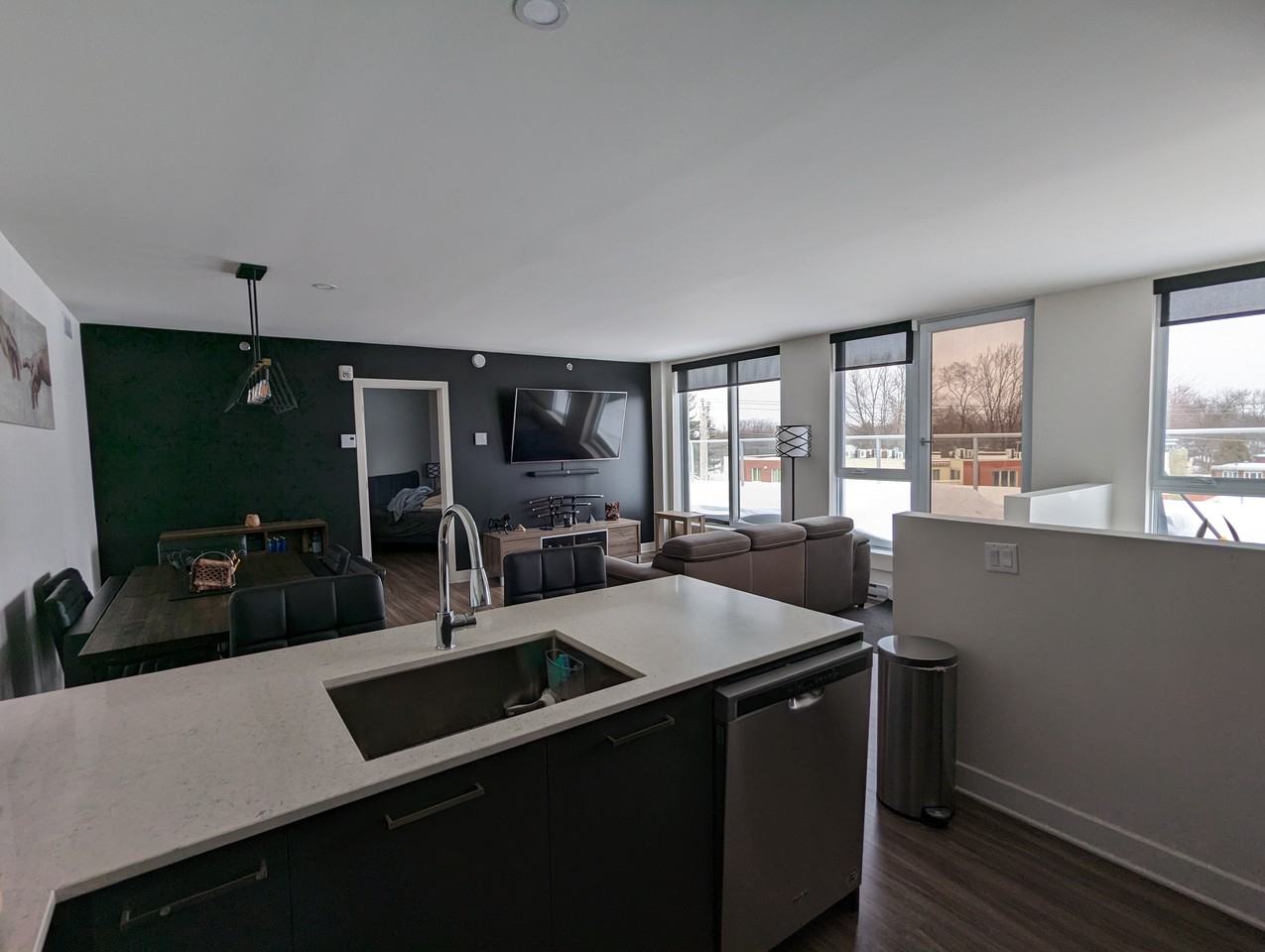 10438 Boulevard Gouin Ouest #312 - Photo 2 of 26