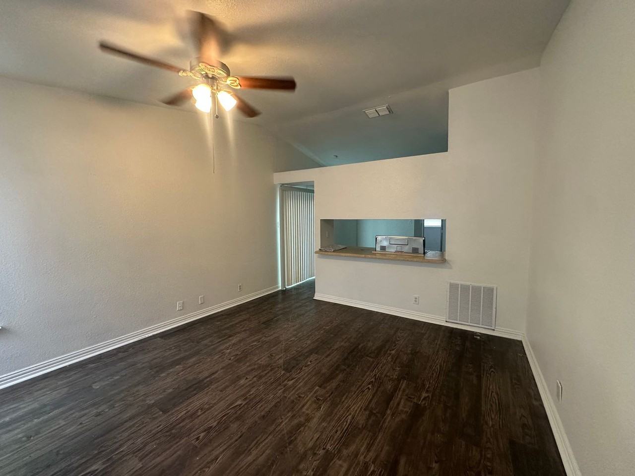 4001 Colonial Sun Dr - Photo 3 of 13