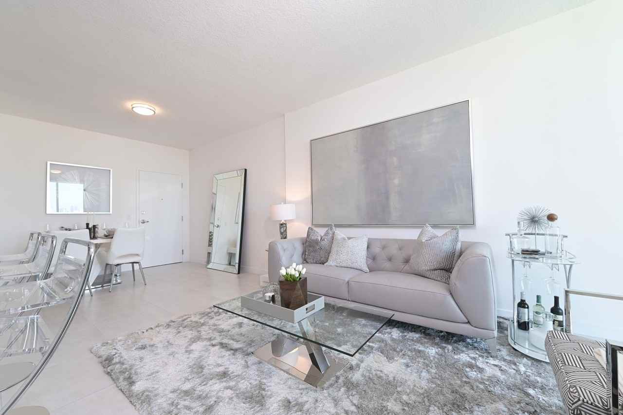 Columbus on Fifth - Photo 6 of 50