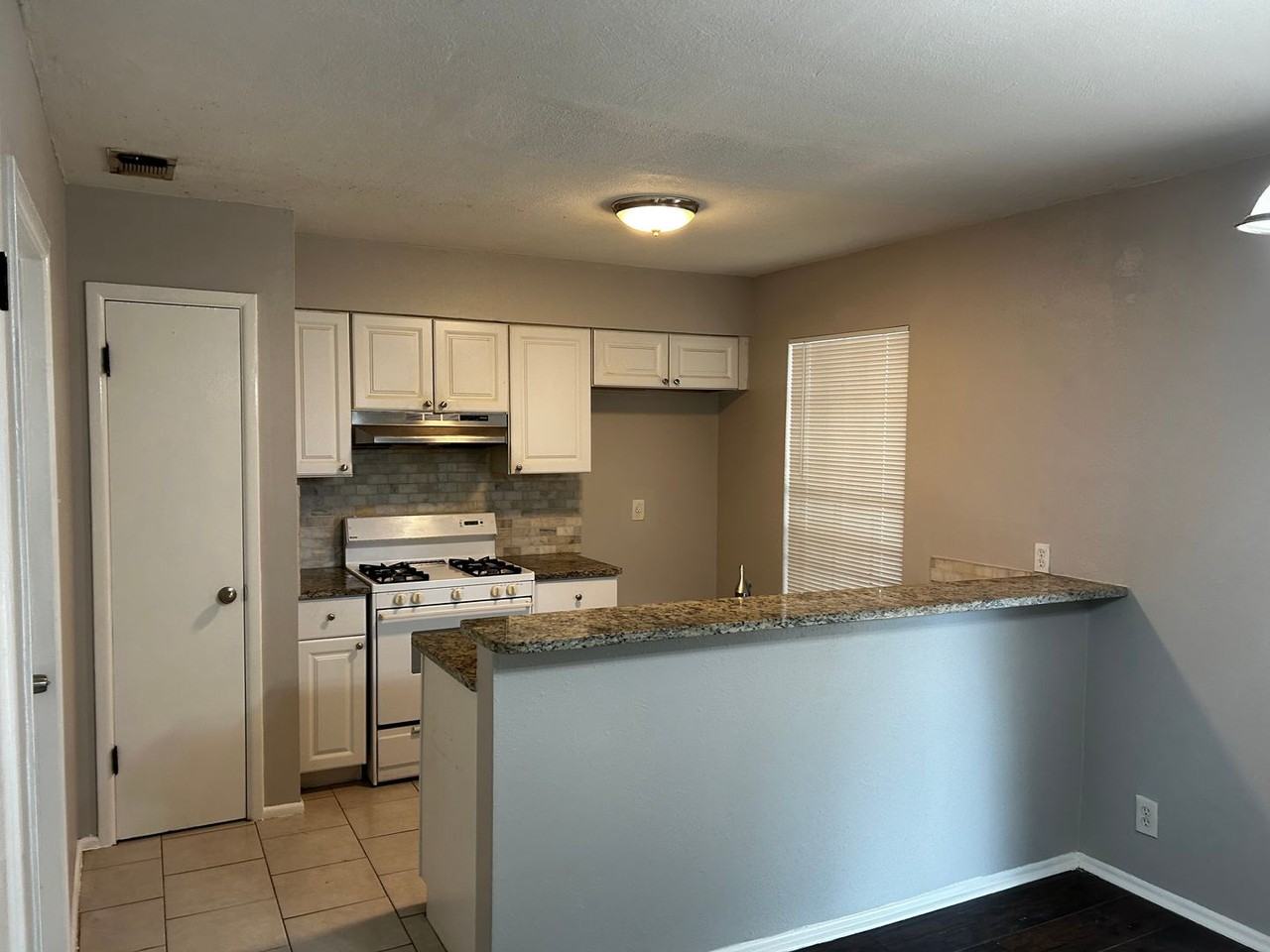 6730 Pear Tree - Photo 4 of 18