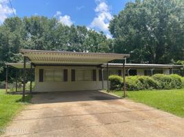 featured image of 1090 Branch St